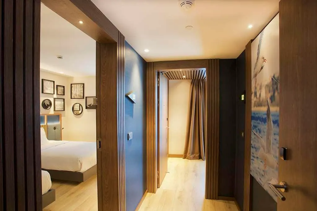 *** Hotel Hampton By Hilton Istanbul Old City Turkey